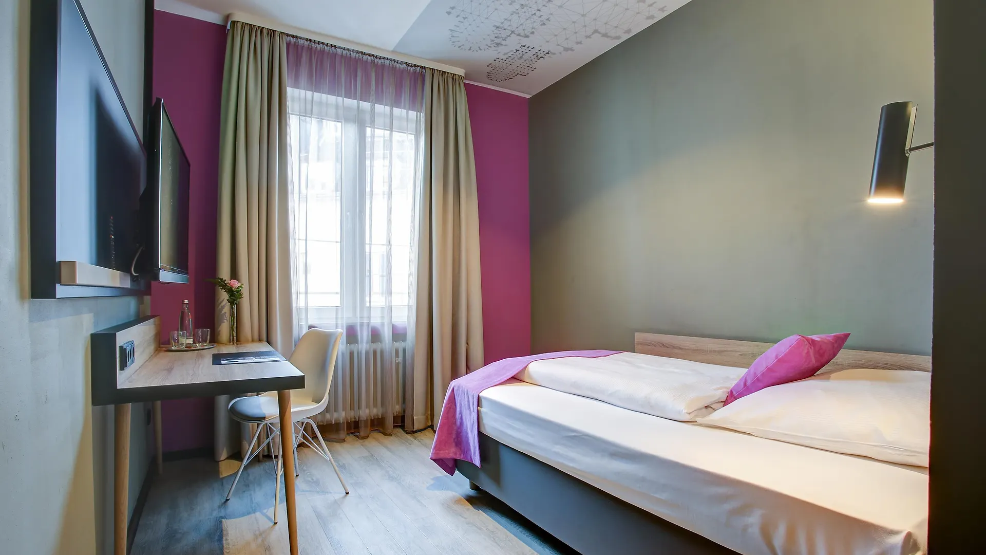 Boutique 003 Koeln City Am Dom, Trademark Collection By Wyndham 3*, Colonia