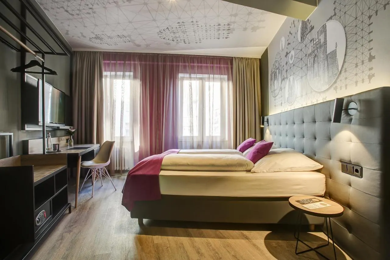 *** Hotel Boutique 003 Koeln City Am Dom, Trademark Collection By Wyndham Alemania