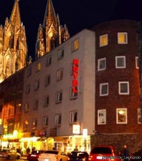 Boutique 003 Koeln City Am Dom, Trademark Collection By Wyndham Hotel